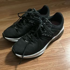 Nike Air Max Bella TR 4 Women’s Running Shoes - Size 6